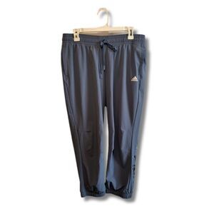 Adidas Women's Joggers | Athleisure | Purple Pastel | Camo Lettering | Large